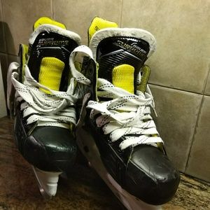 Ice hockey skates